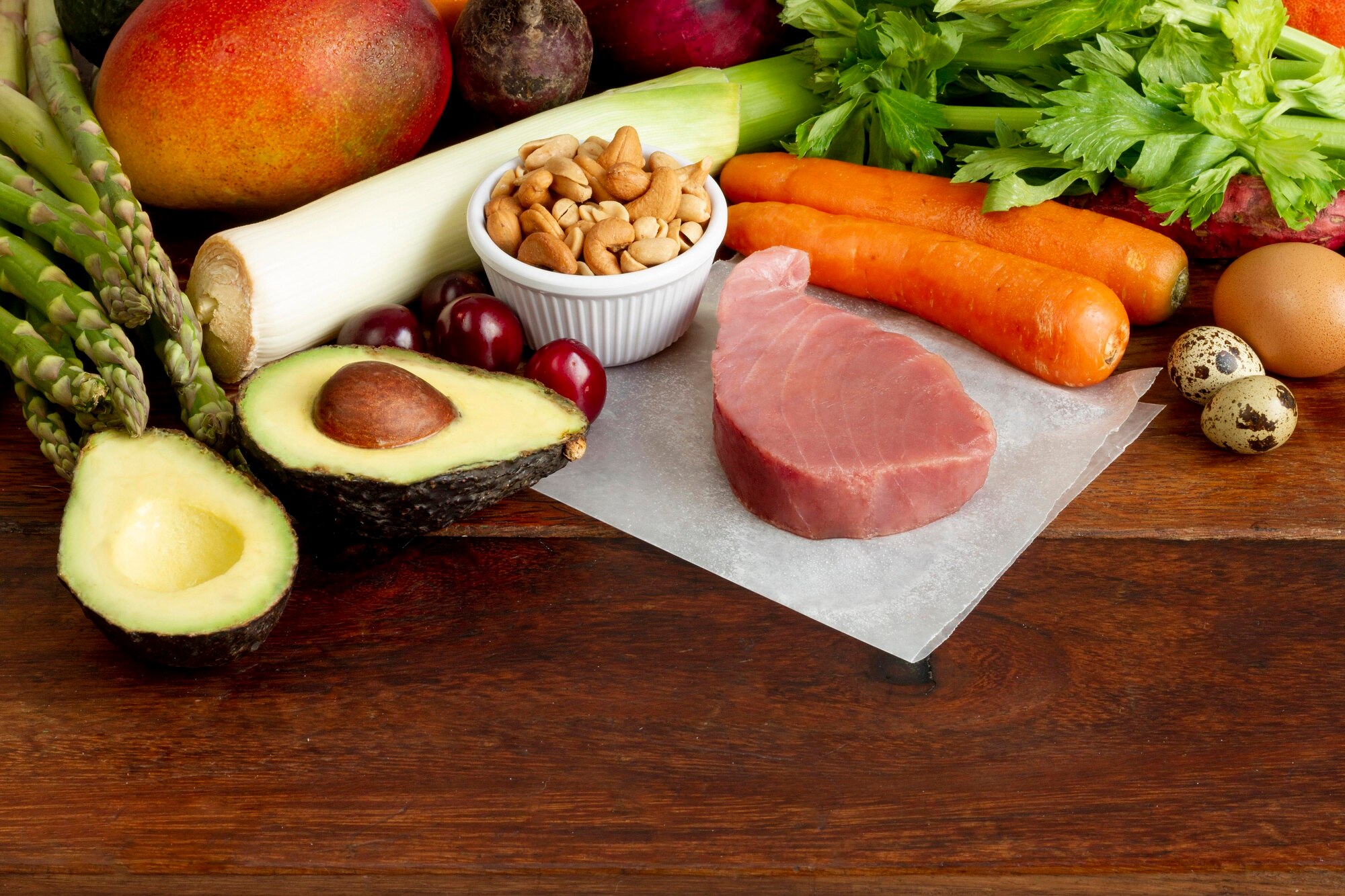 Alimentos frescos ricos en nutrientes visuales